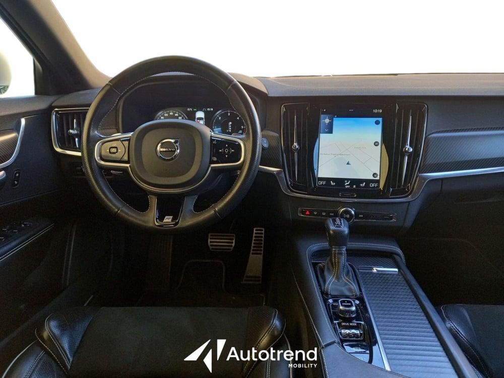 Volvo V90 usata a Bari (9)