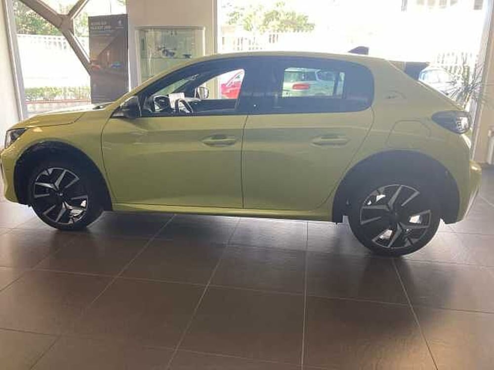 Peugeot 208 nuova a Messina (2)