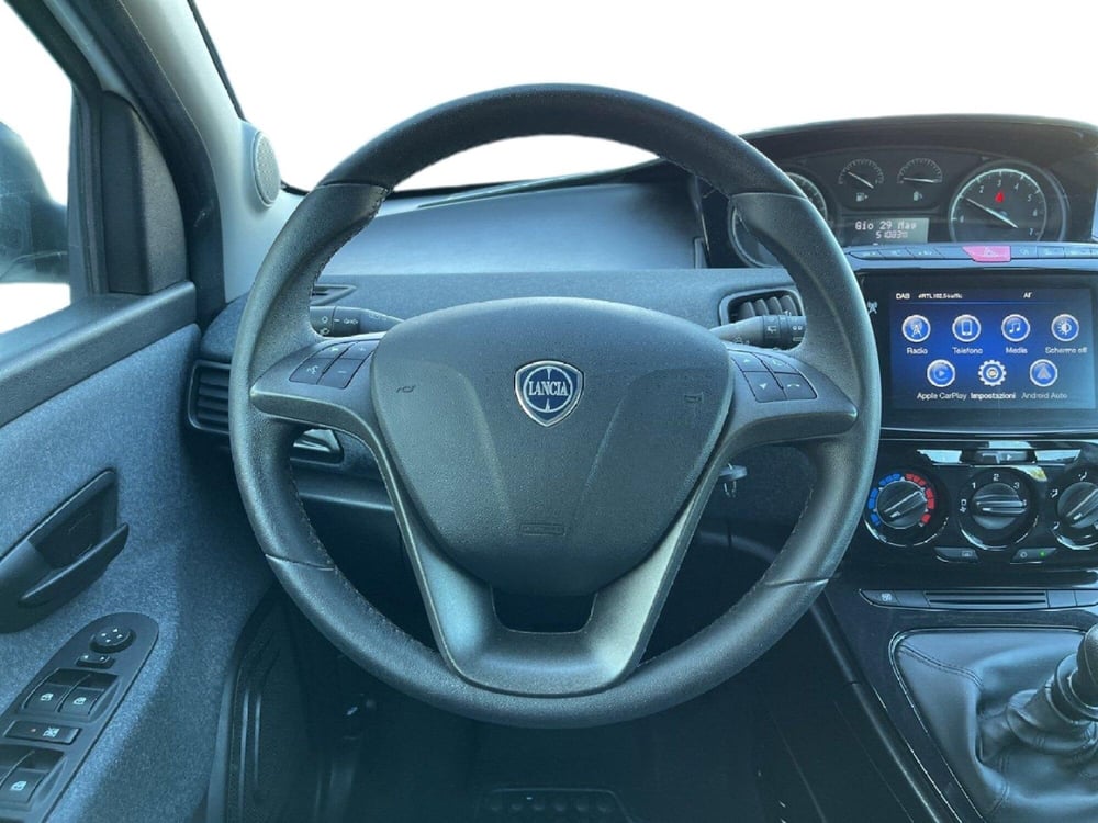 Lancia Ypsilon usata a Torino (12)