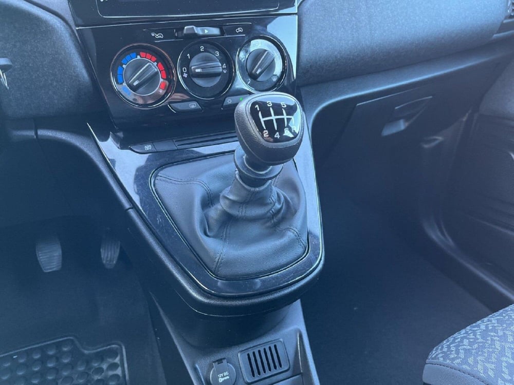 Lancia Ypsilon usata a Torino (15)