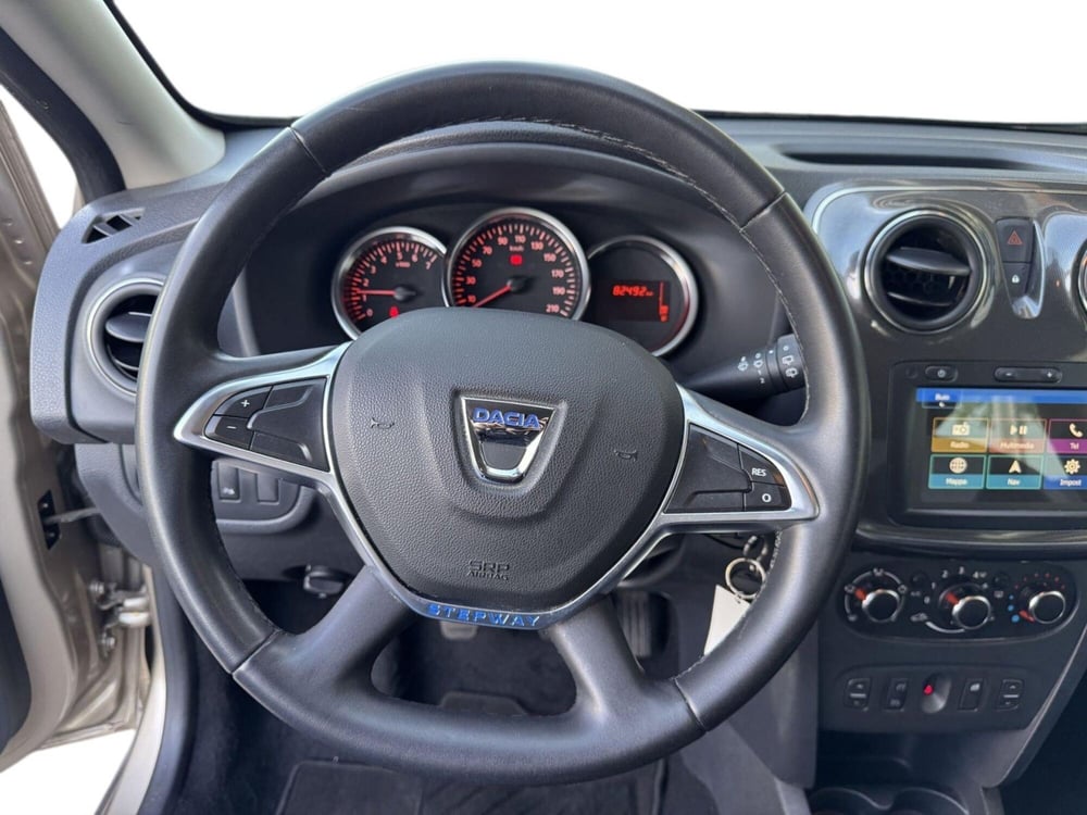 Dacia Sandero usata a Pistoia (11)