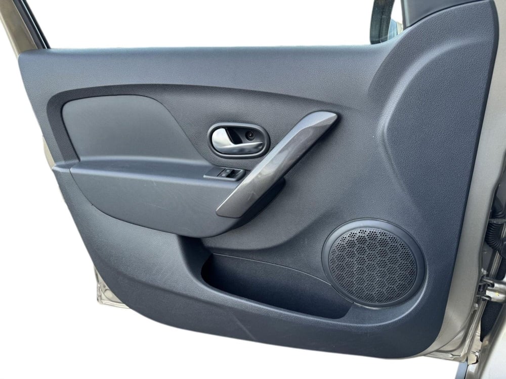 Dacia Sandero usata a Pistoia (12)