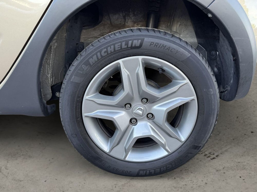 Dacia Sandero usata a Pistoia (8)