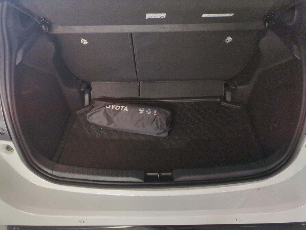 Toyota Yaris usata a Milano (10)
