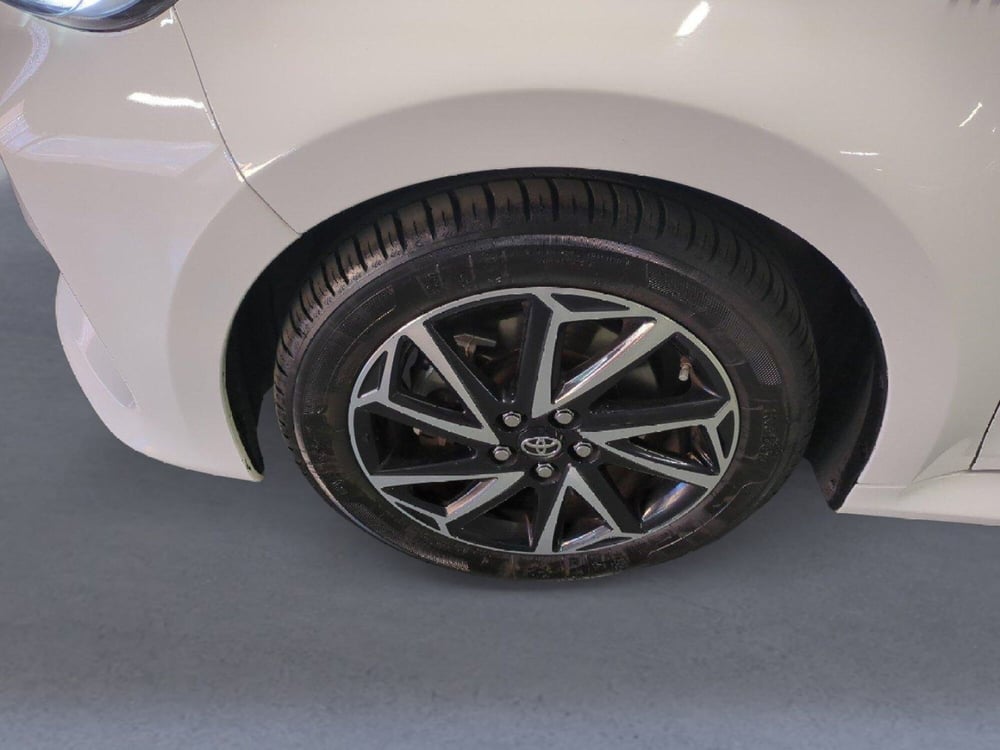 Toyota Yaris usata a Milano (9)