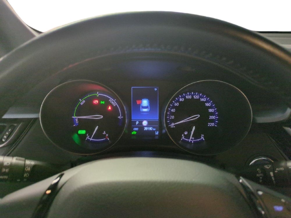 Toyota Toyota C-HR usata a Milano (11)