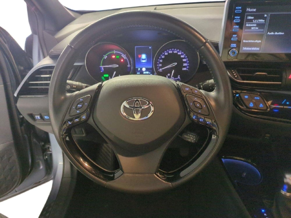 Toyota Toyota C-HR usata a Milano (12)