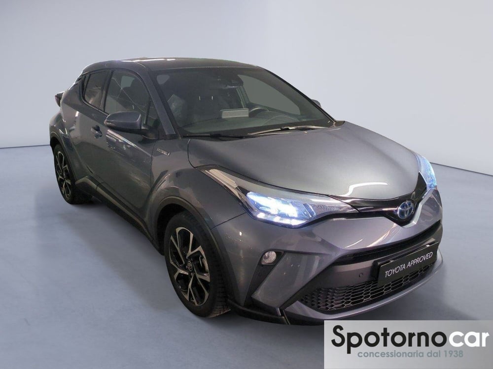 Toyota Toyota C-HR usata a Milano (7)