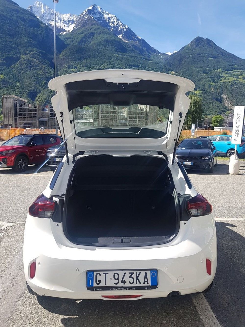 Opel Corsa nuova a Aosta (10)