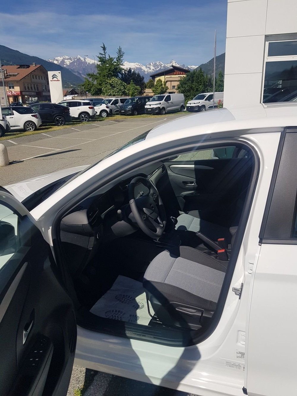 Opel Corsa nuova a Aosta (8)