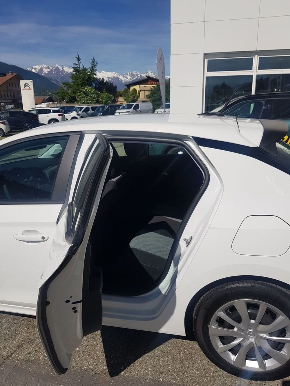 Opel Corsa nuova a Aosta (9)