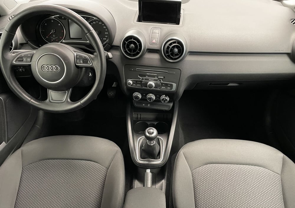 Audi A1 Sportback usata a Novara (11)