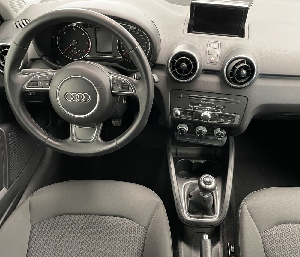 Audi A1 Sportback usata a Novara (12)