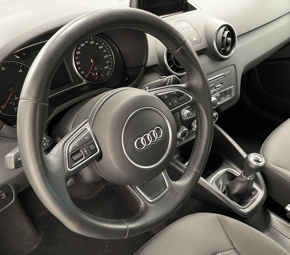 Audi A1 Sportback usata a Novara (18)