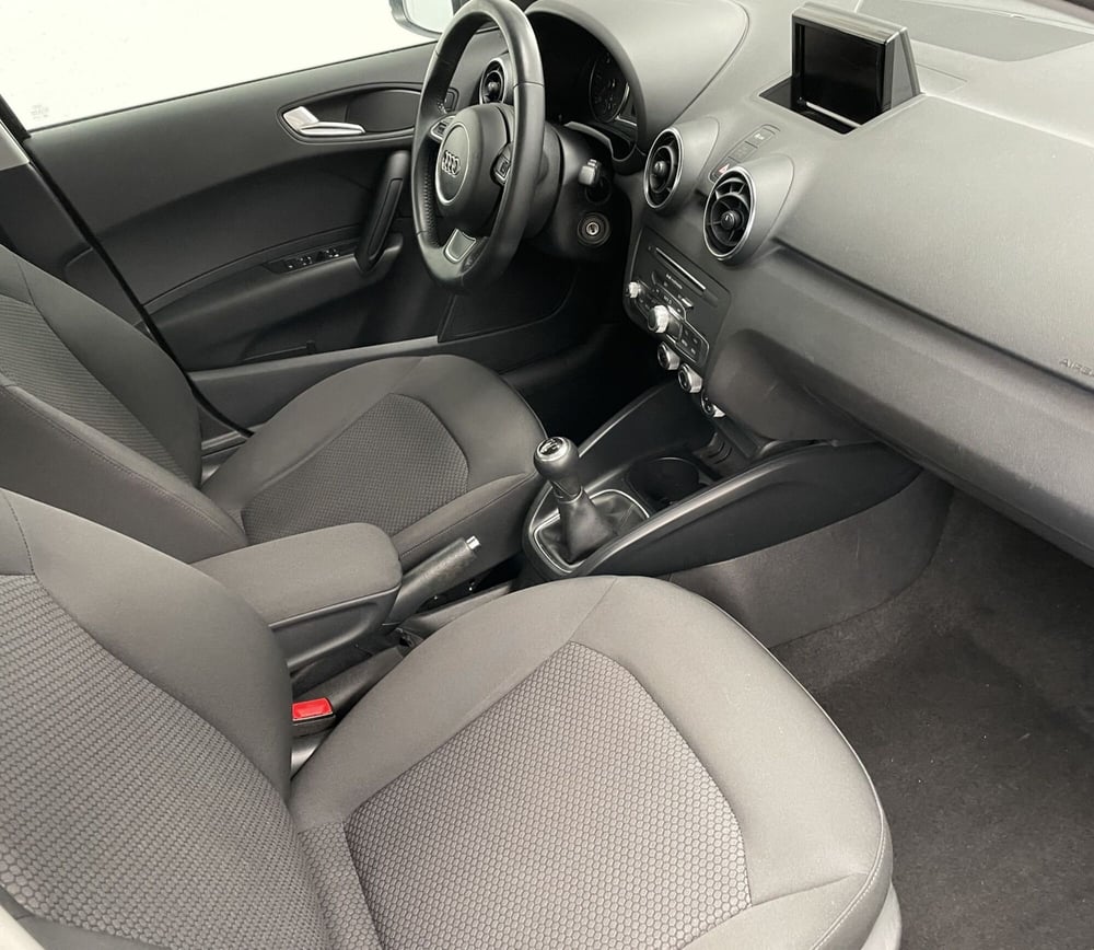Audi A1 Sportback usata a Novara (9)
