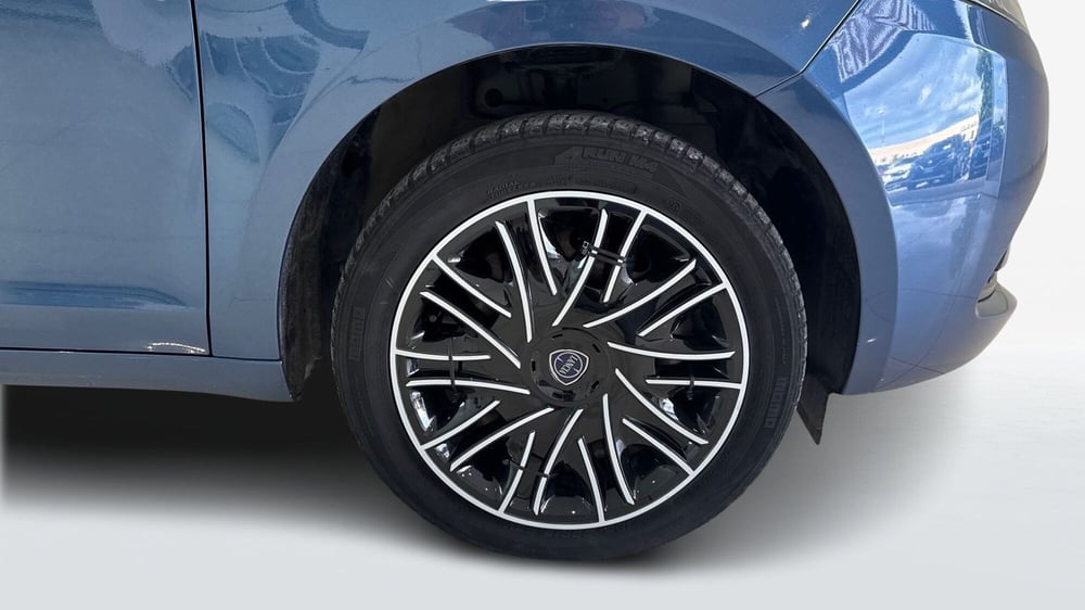 Lancia Ypsilon usata a Viterbo (17)