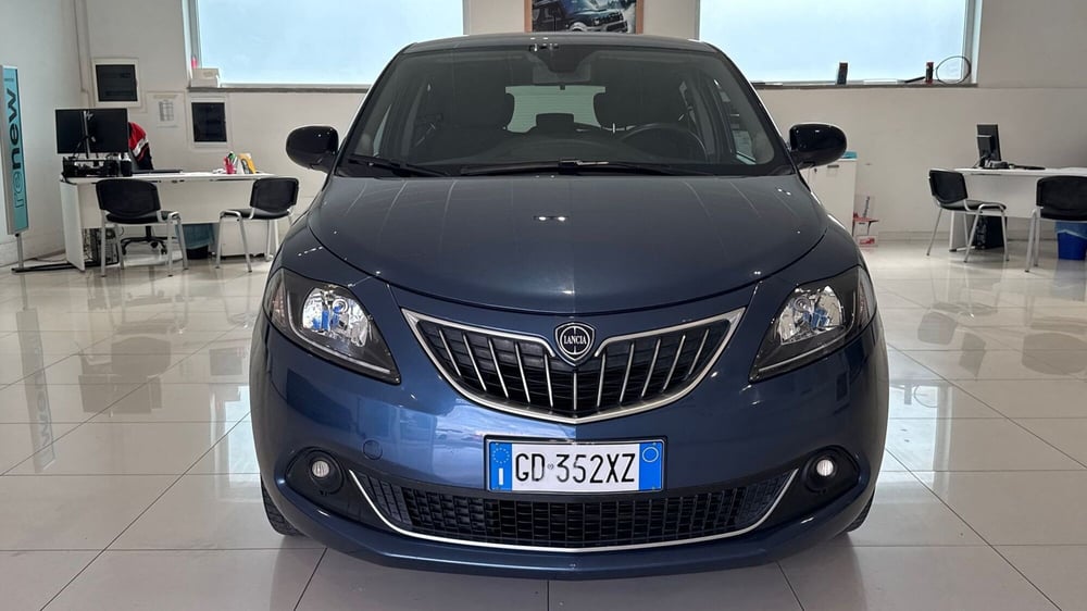 Lancia Ypsilon usata a Viterbo (3)