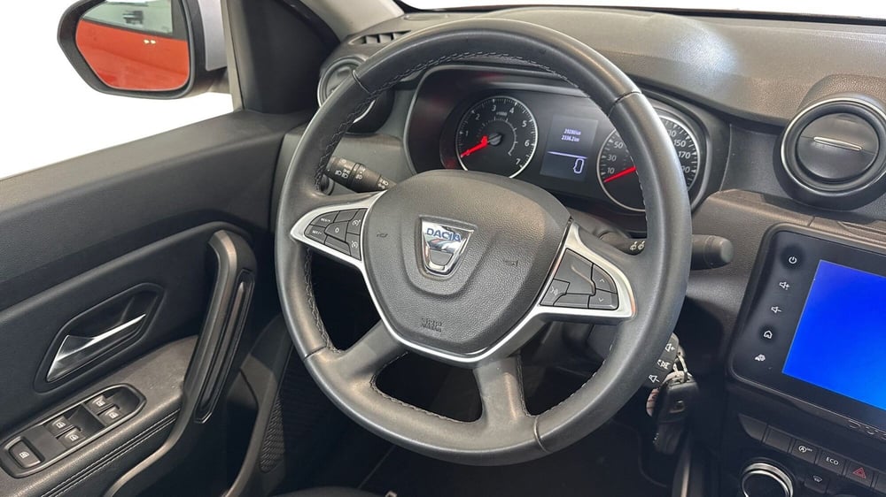 Dacia Duster usata a Viterbo (12)
