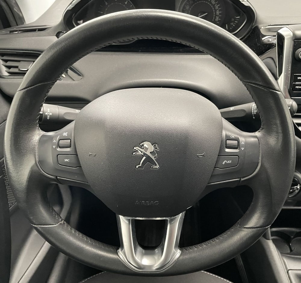 Peugeot 208 usata a Novara (15)