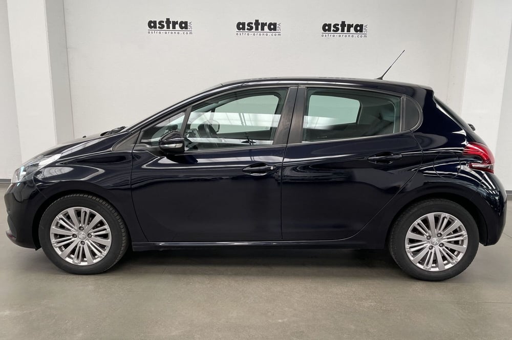 Peugeot 208 usata a Novara (6)