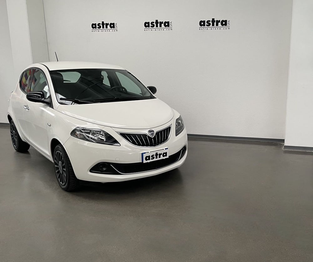 Lancia Ypsilon usata a Novara