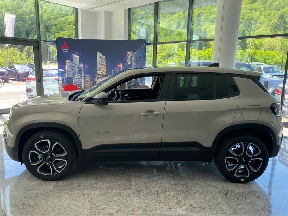 Jeep Avenger nuova a La Spezia (4)