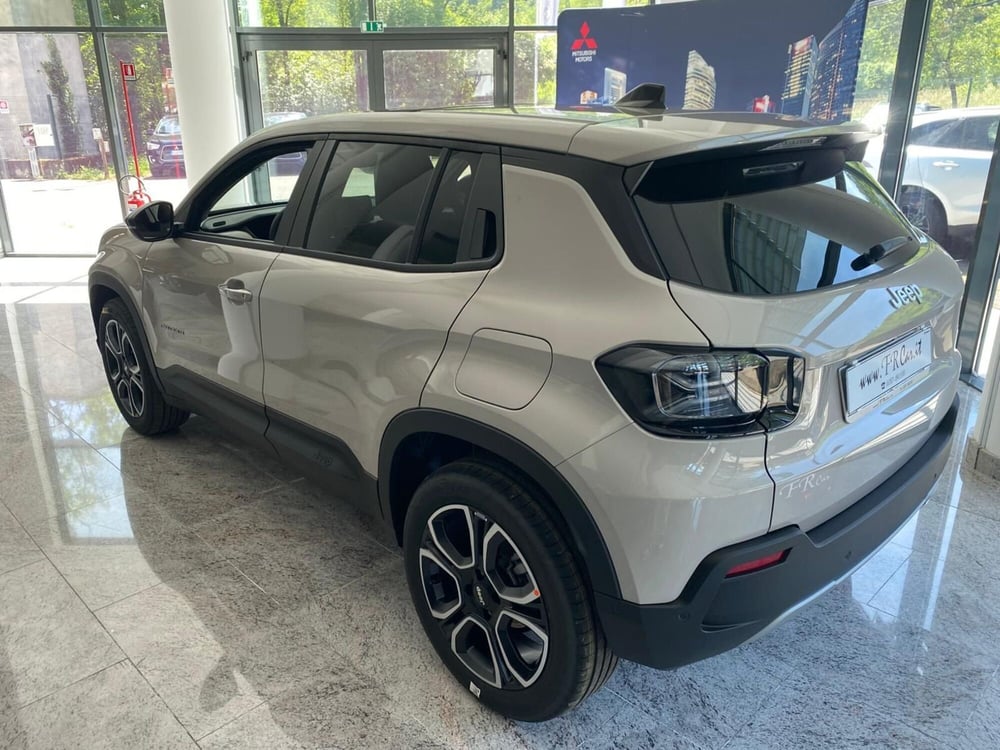 Jeep Avenger nuova a La Spezia (5)