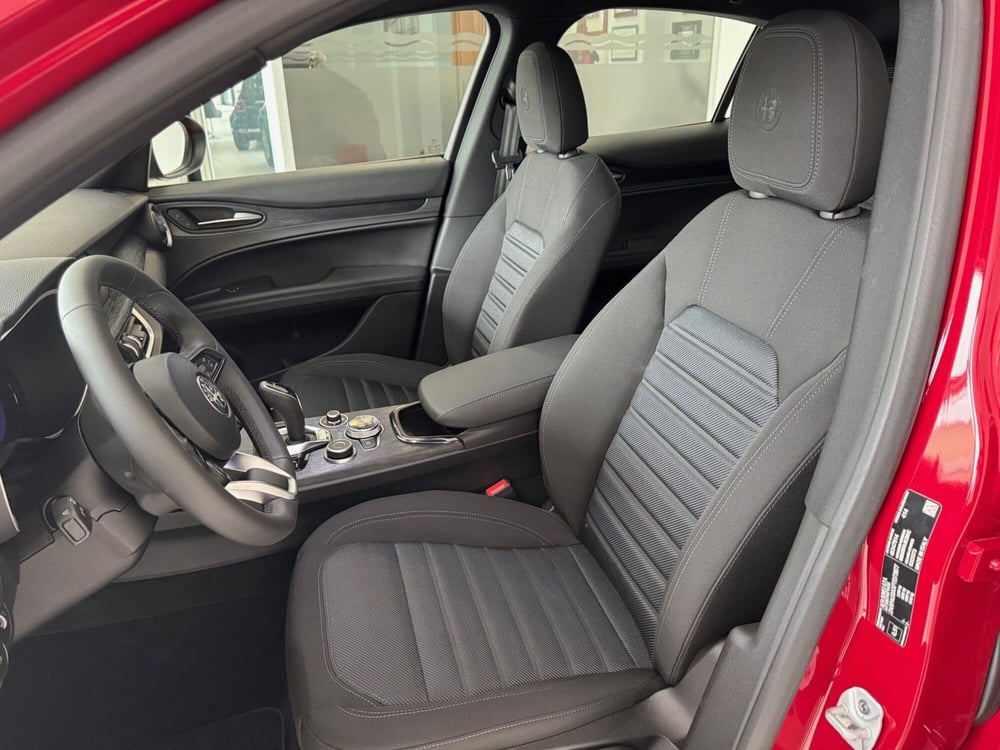 Alfa Romeo Stelvio nuova a Reggio Emilia (10)