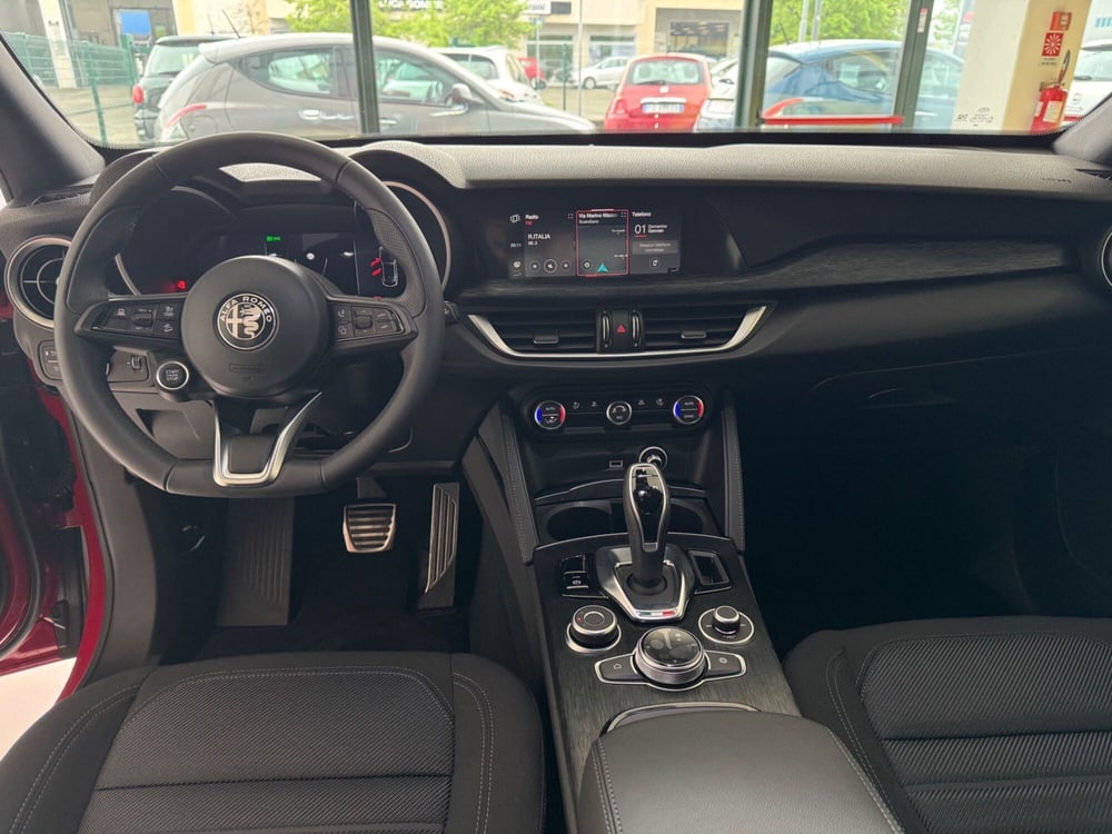 Alfa Romeo Stelvio nuova a Reggio Emilia (15)