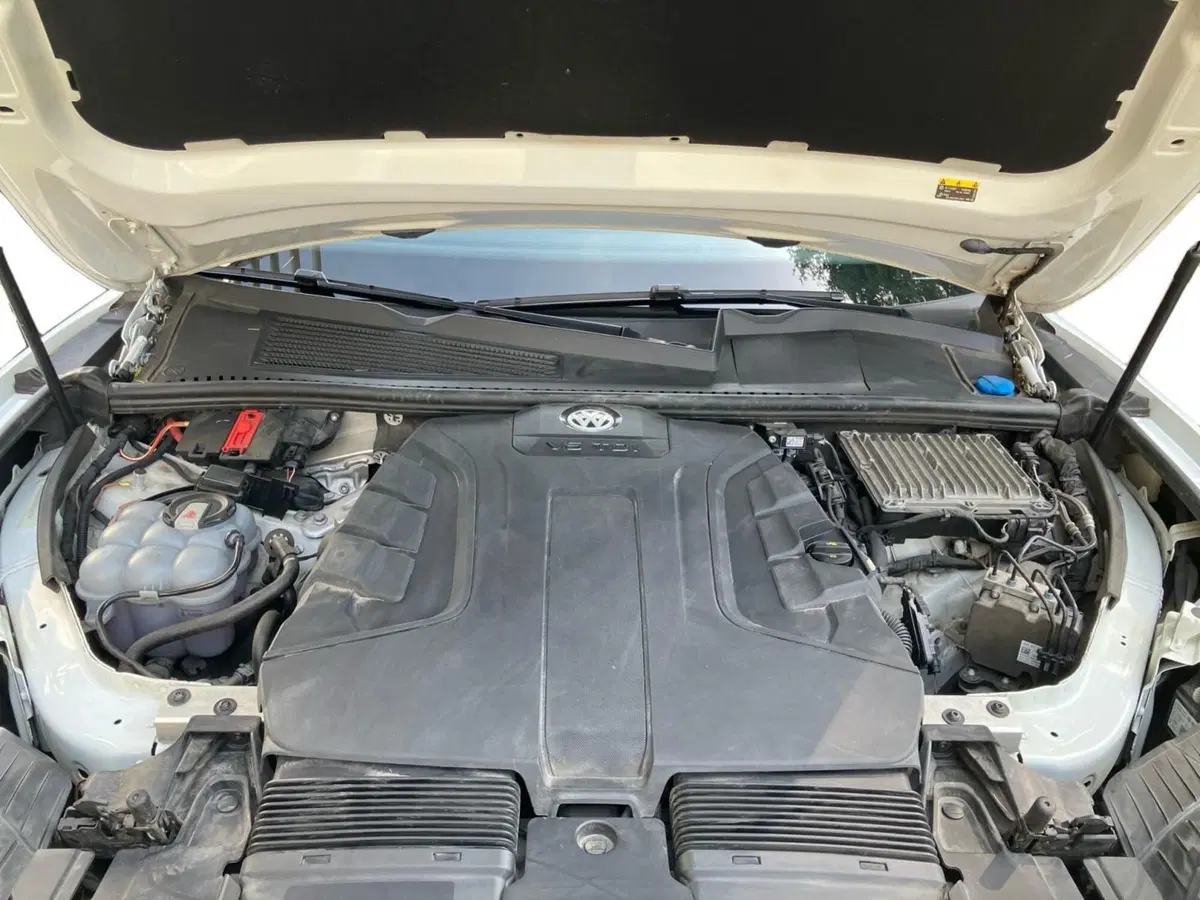 Volkswagen Touareg usata a Bologna (13)