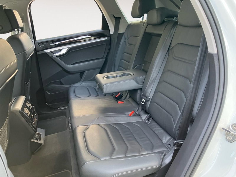 Volkswagen Touareg usata a Bologna (9)