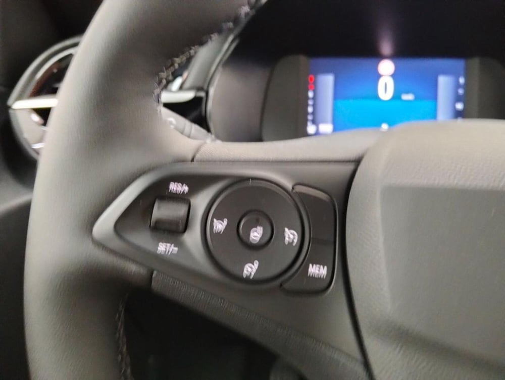 Opel Corsa usata a Como (11)