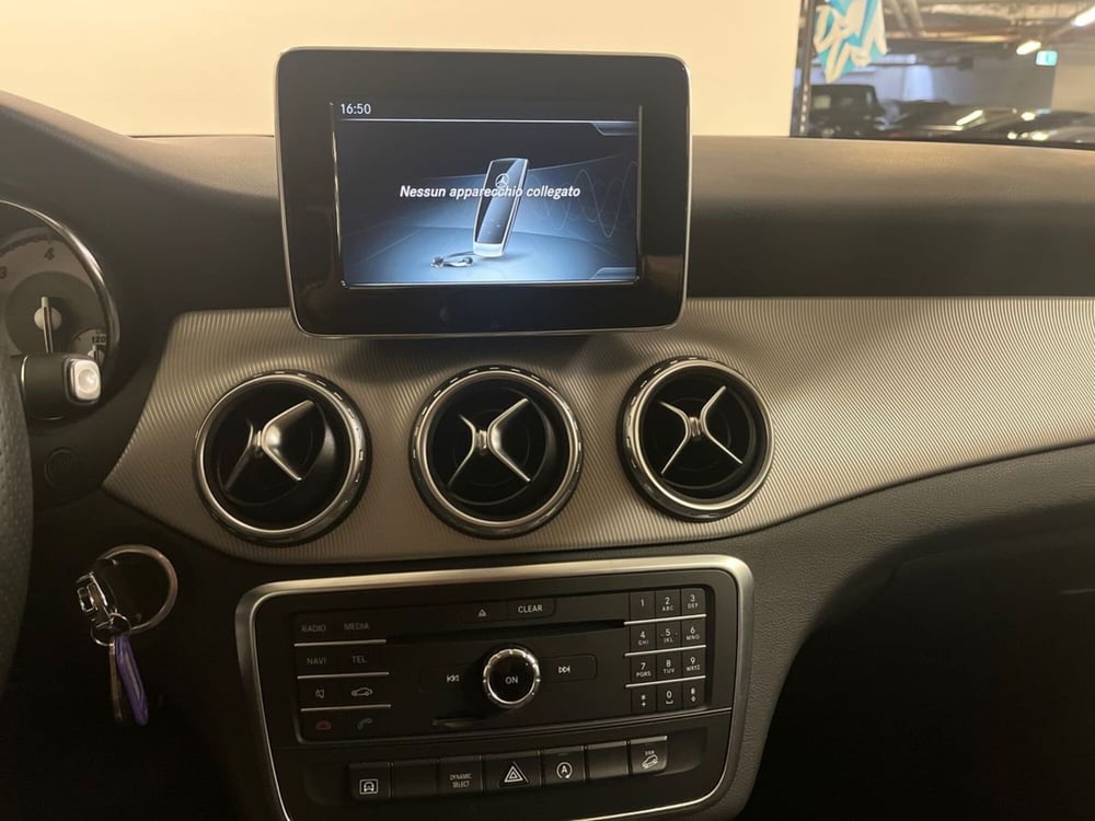 Mercedes-Benz GLA SUV usata a Milano (12)
