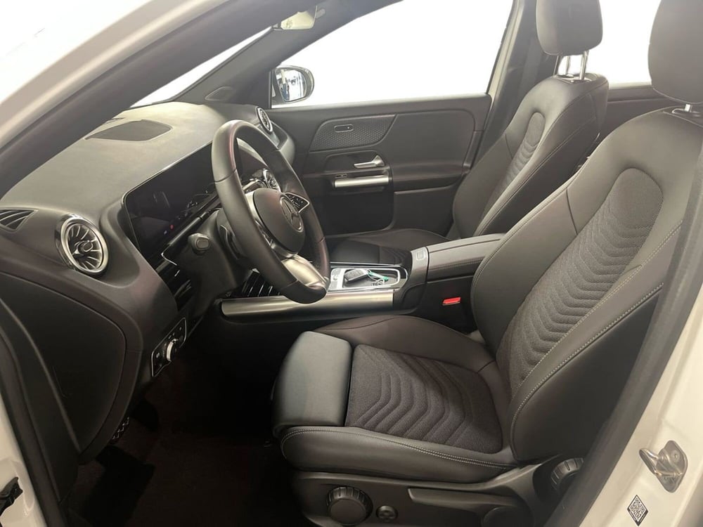 Mercedes-Benz EQA usata a Milano (10)