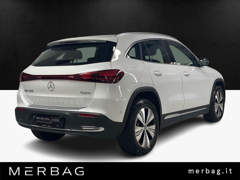 Mercedes-Benz EQA usata a Milano (2)