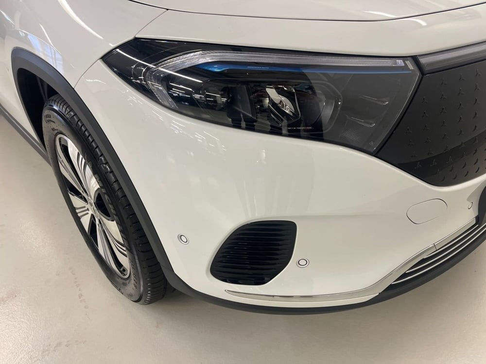 Mercedes-Benz EQA usata a Milano (7)
