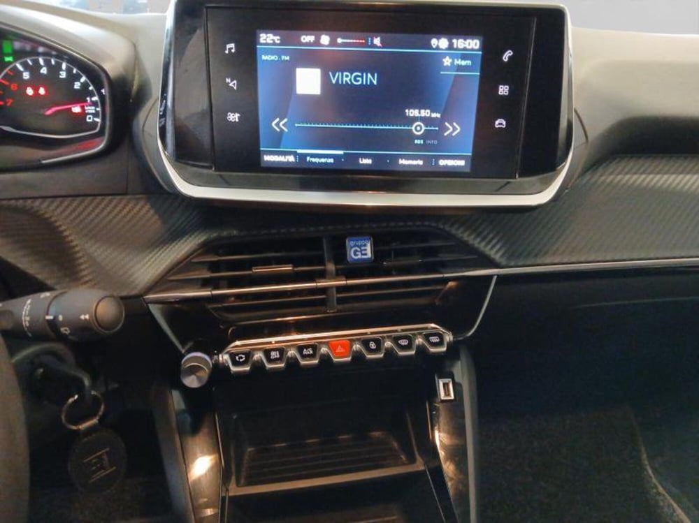 Peugeot 208 usata a Genova (15)