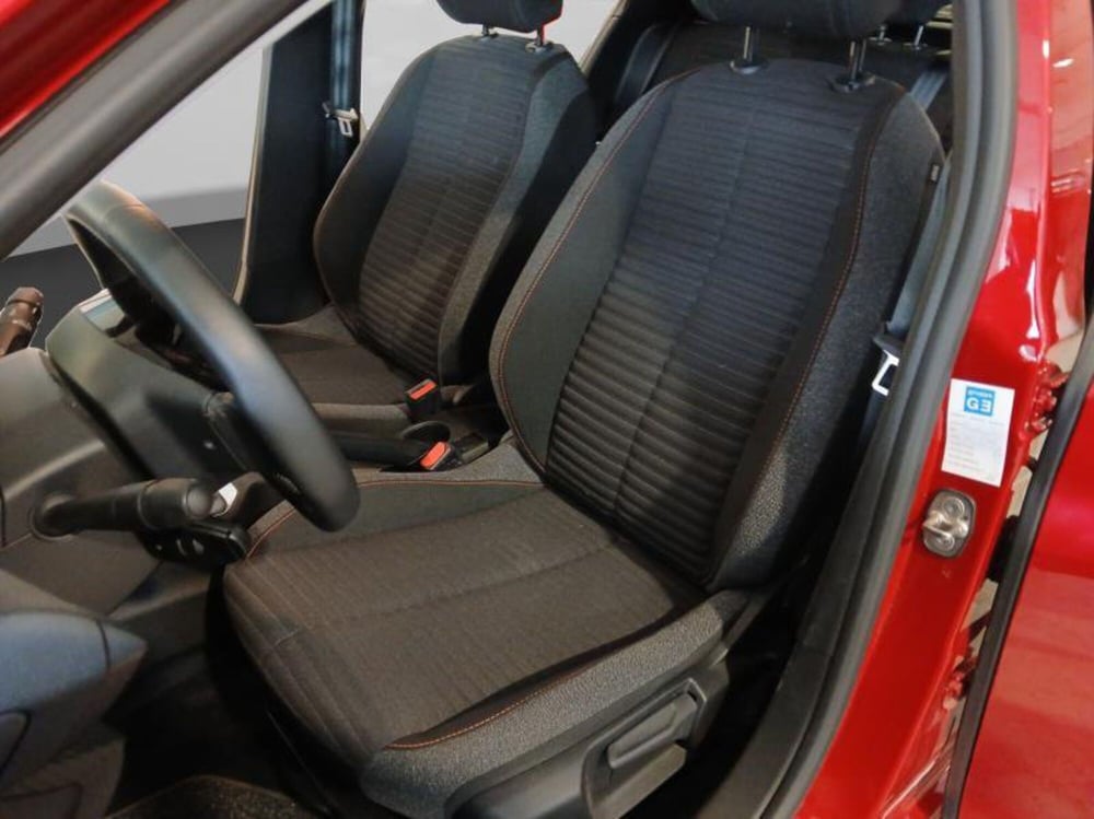 Peugeot 208 usata a Genova (9)