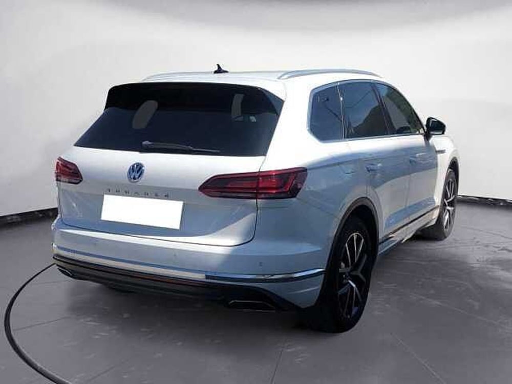 Volkswagen Touareg usata a Lucca (2)