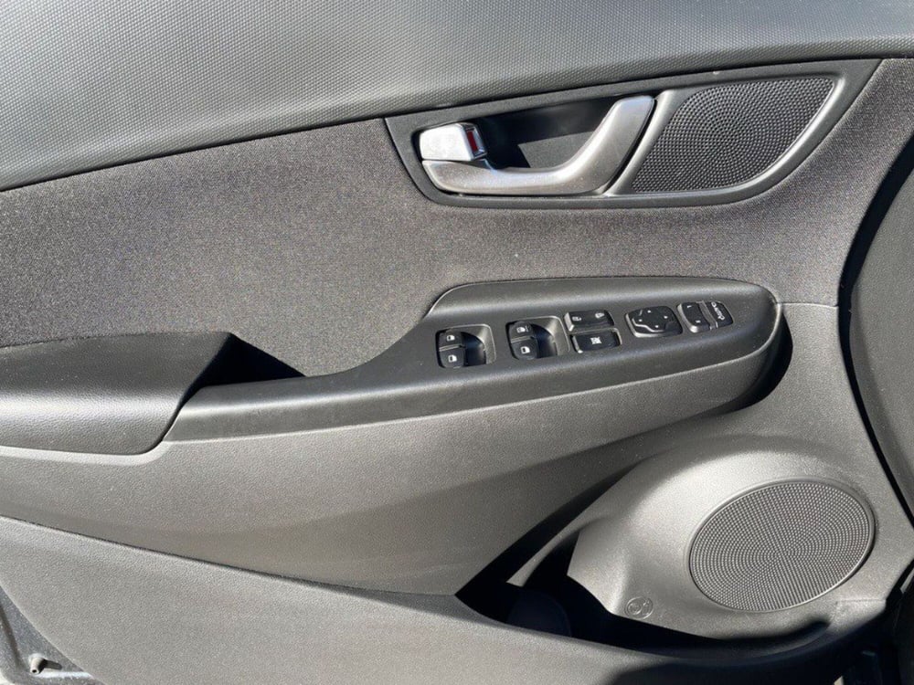 Hyundai Kona usata a Macerata (17)
