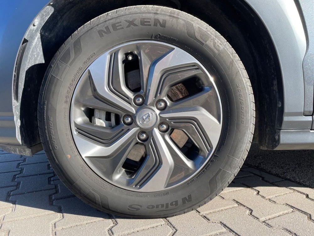 Hyundai Kona usata a Macerata (8)
