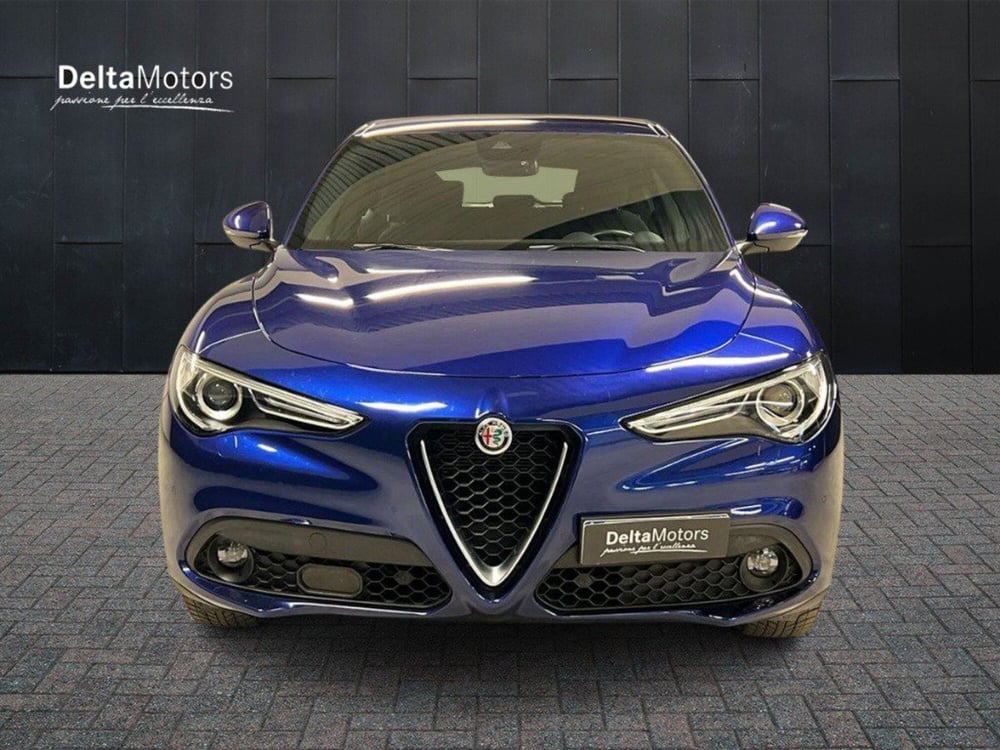 Alfa Romeo Stelvio usata a Macerata (2)