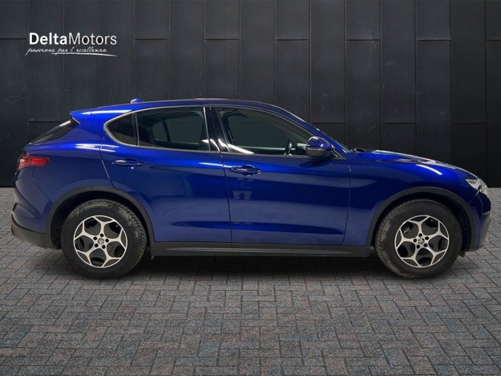 Alfa Romeo Stelvio usata a Macerata (3)