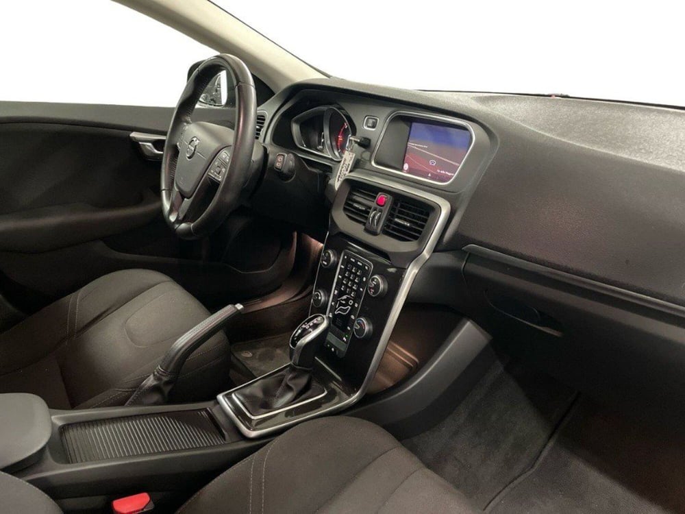 Volvo V40 usata a Macerata (12)