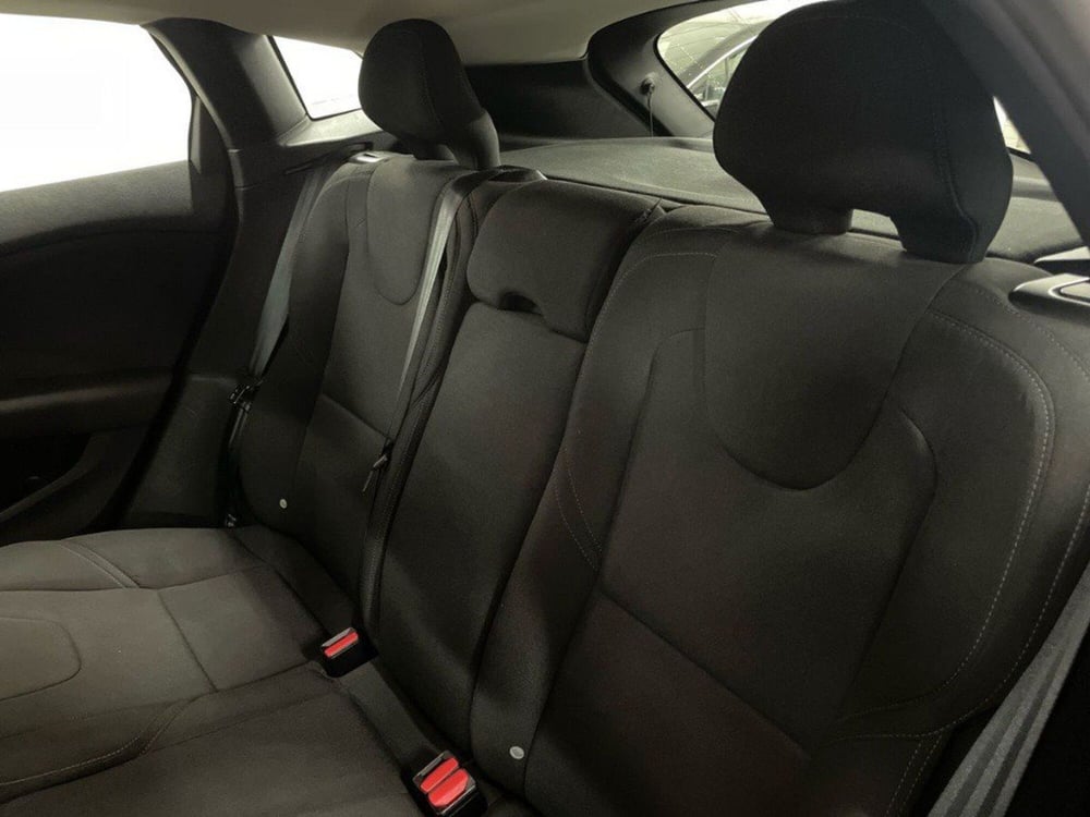 Volvo V40 usata a Macerata (13)