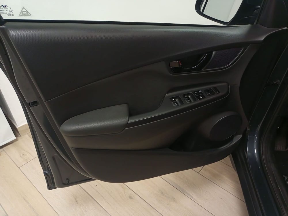 Hyundai Kona usata a Torino (7)