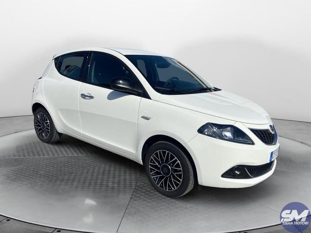 Lancia Ypsilon usata a Siena (8)