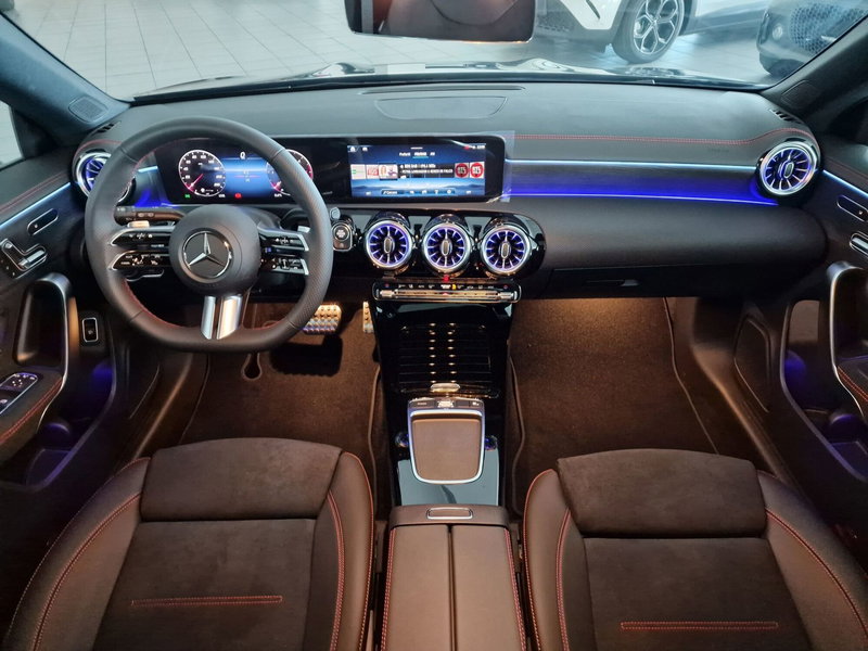 Mercedes-Benz CLA Shooting Brake nuova a Messina (11)