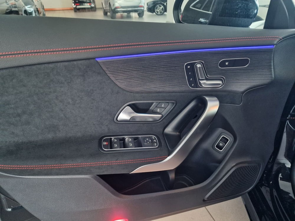 Mercedes-Benz CLA Shooting Brake nuova a Messina (6)