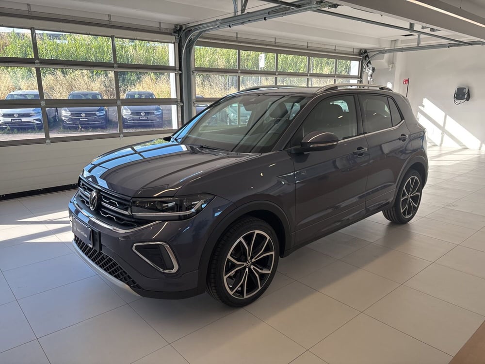 Volkswagen T-Cross nuova a Salerno